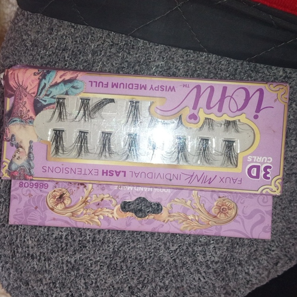 Ioni Faux mink individual lash extensions